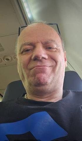 54 enne single senza impegni